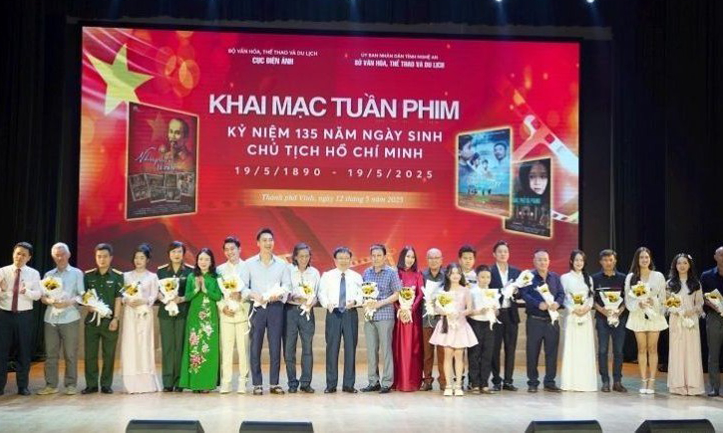 The opening ceremony of the film week commemorating the 135th birth anniversary of President Ho Chi Minh.