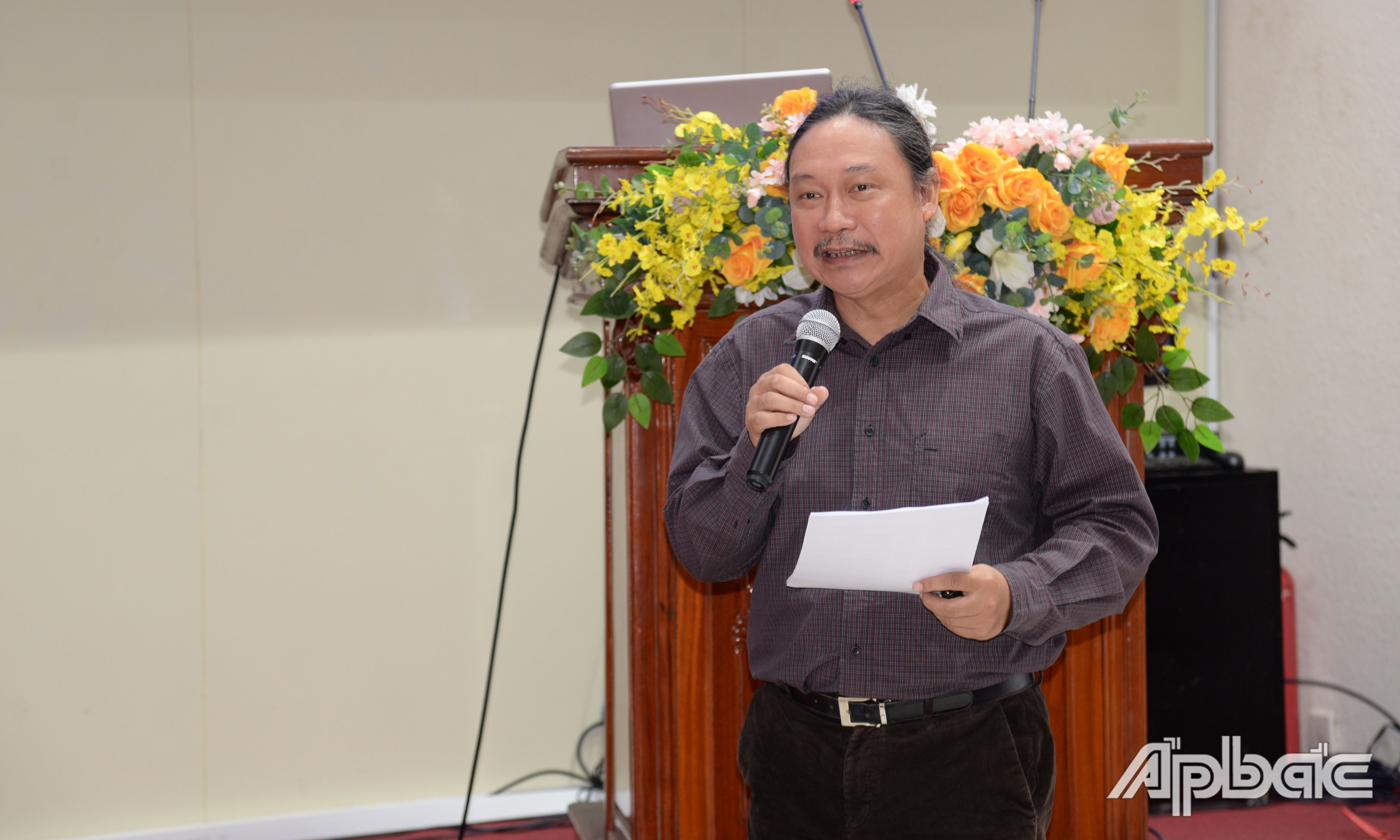 Lãnh đạo Trung tâm Hỗ trợ Đổi mới sáng tạo - Cục Đổi mới sáng tạo phân tích, đánh giá và đề xuất các giải pháp nâng cao Chỉ số PII của Tiền Giang.