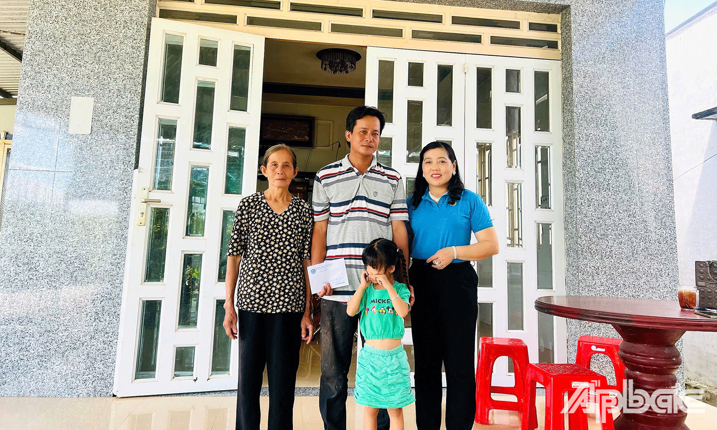 Tổ chức thăm hỏi, động viên đoàn viên, người lao động bị tai nạn lao động