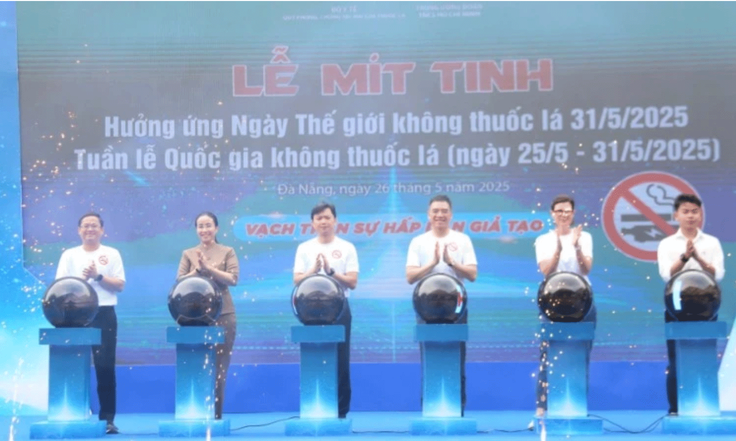 Nghi thức phát động hưởng ứng Ngày thế giới không thuốc lá (31/5) và Tuần lễ Quốc gia không thuốc lá (25/5-31/5) tại Đà Nẵng sáng 26/5.