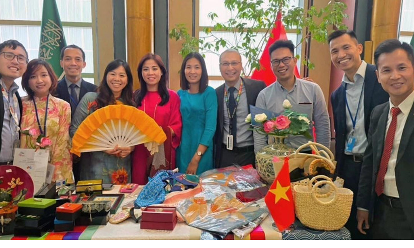 Viet Nam wows UN International Bazaar with handicrafts, cuisine