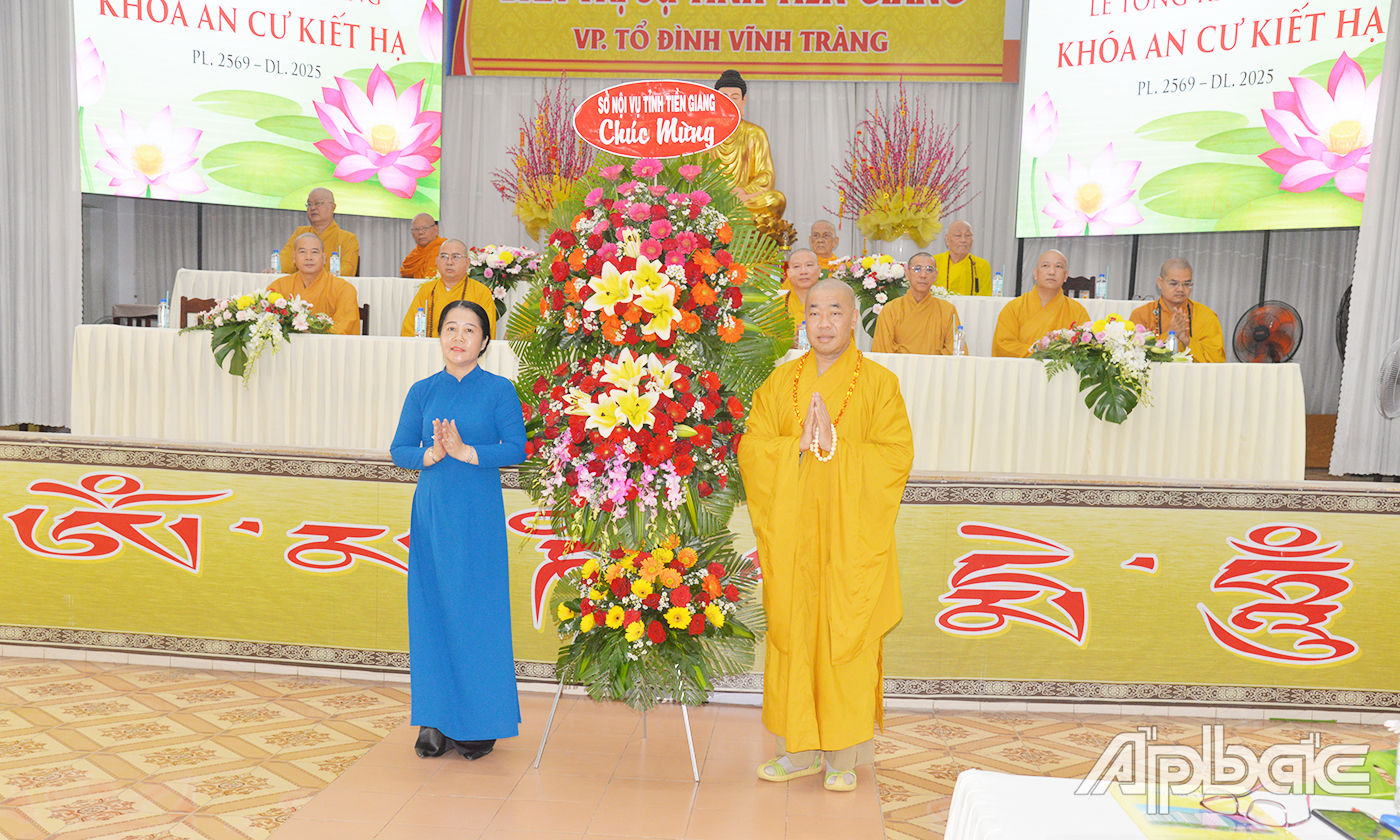 Tiền Giang: Hơn 400 tăng, ni tham gia khóa An cư kiết hạ