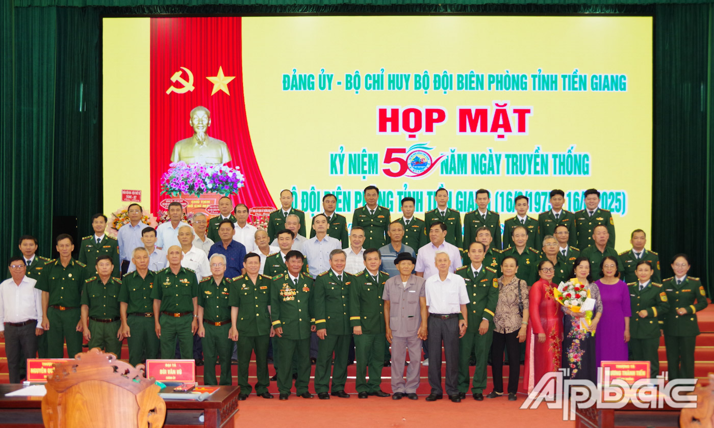 Bộ đội Biên phòng tỉnh Tiền Giang Họp mặt kỷ niệm 50 năm Ngày thành lập