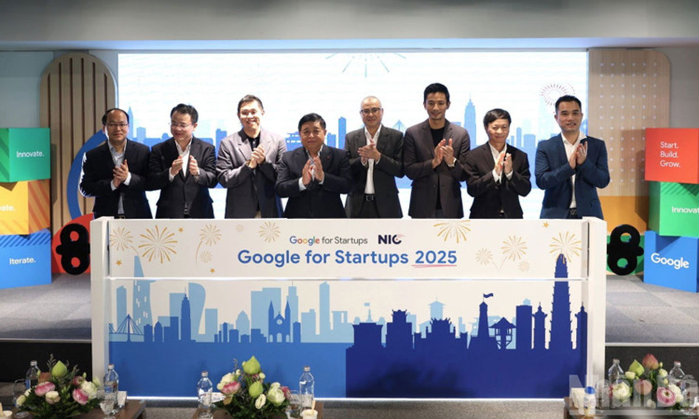 Google and NIC announce initiatives to boost AI startups and AI literacy in community