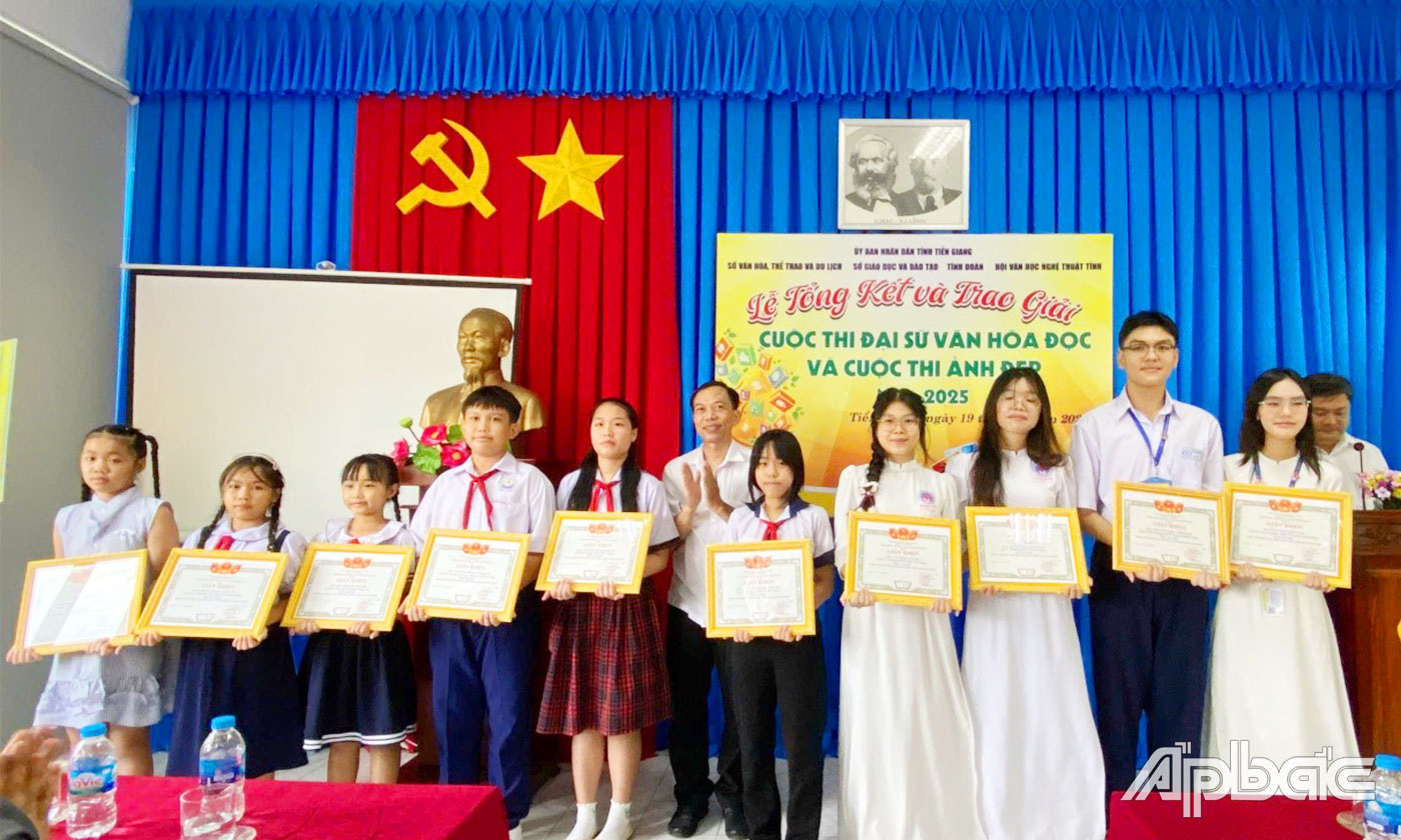 Tiền Giang: Trao giải Cuộc thi Đại sứ Văn hóa đọc năm 2025