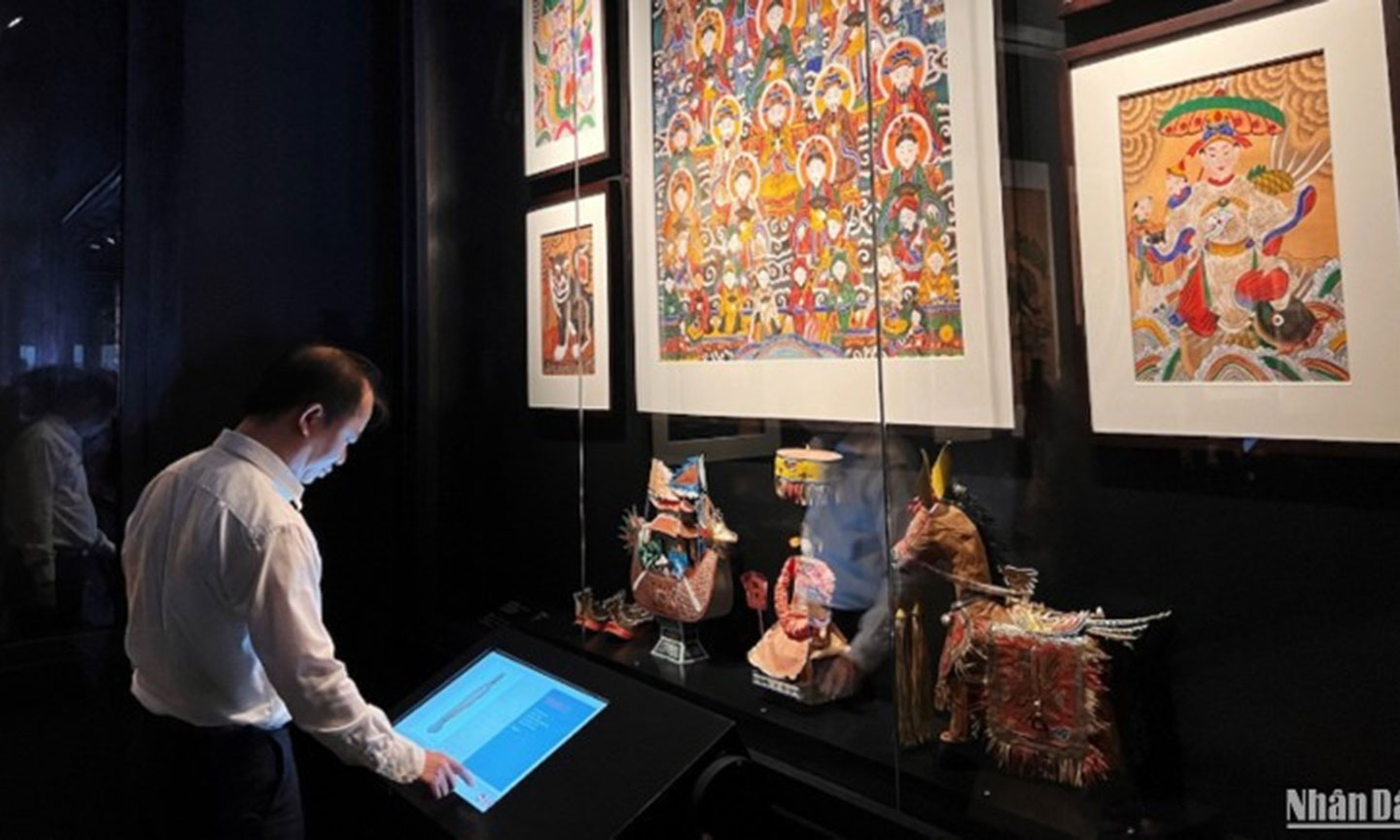 Museum launches space dedicated to folk and applied art