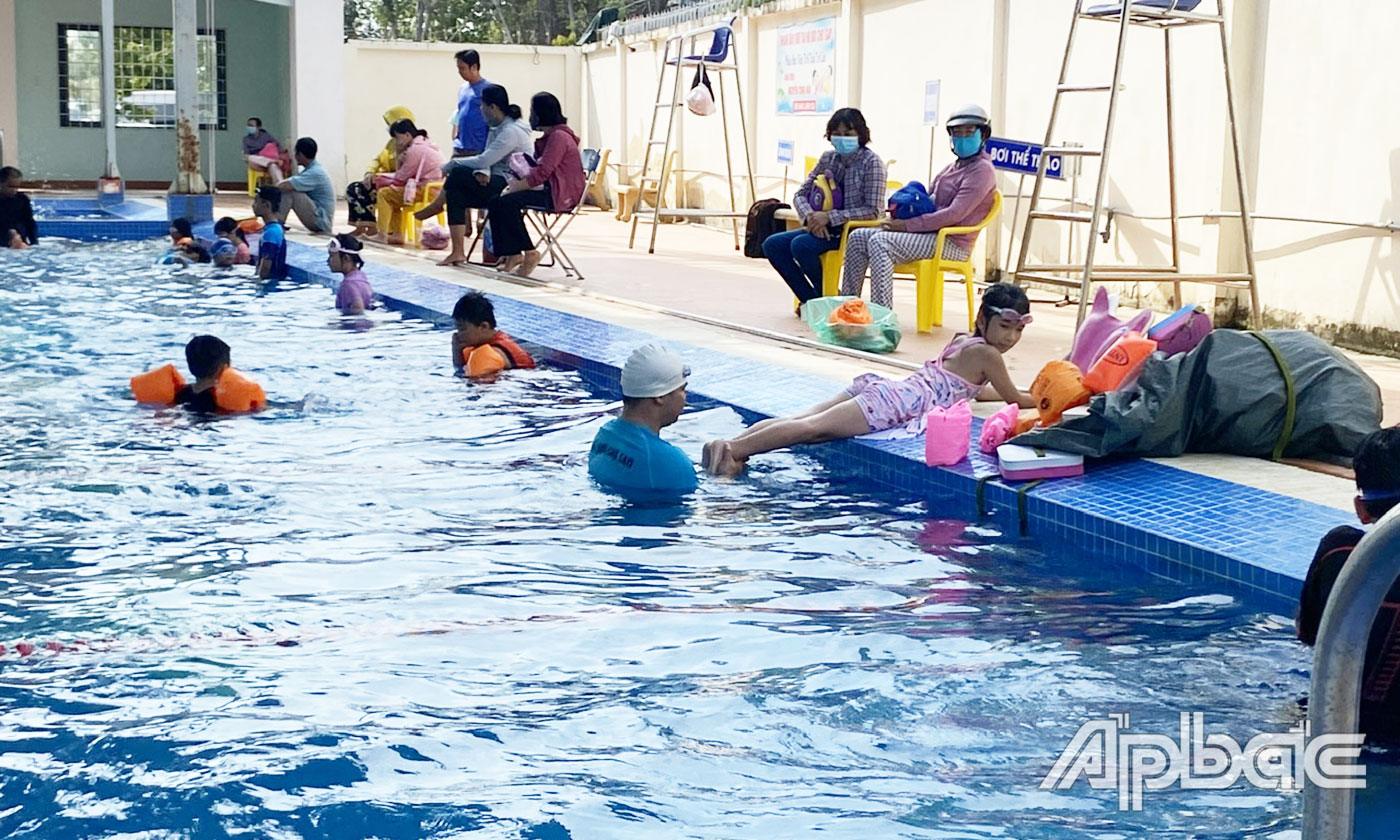 Các hoạt động rèn luyện kỹ năng phòng, chống tai nạn thương tích và đuối nước.