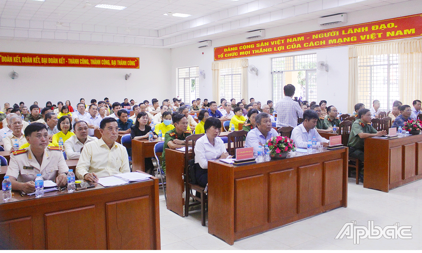 Các đại biểu tham dự Lễ công bố.
