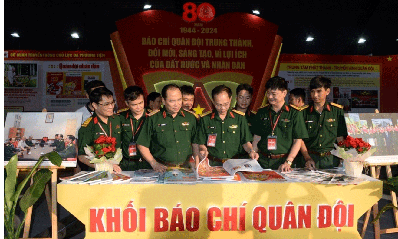 Gian trưng bày của Khối báo chí Quân đội tại Hội Báo toàn quốc năm 2024.
