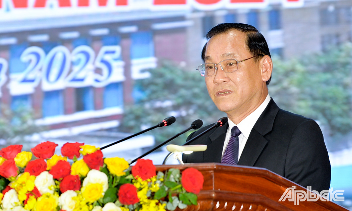 Đồng chí Nguyễn Văn Vĩnh phát biểu tại buổi lễ,