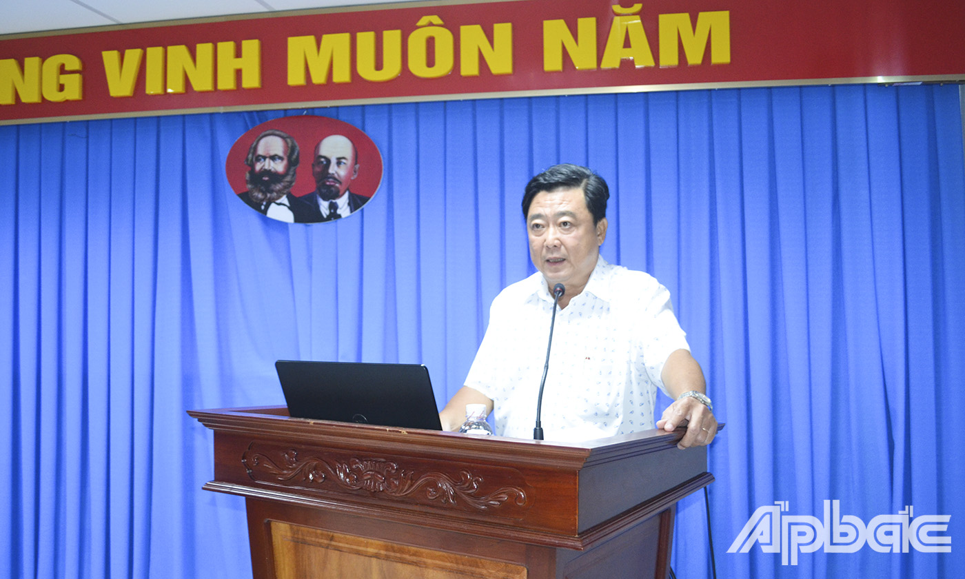 Đại diện Sở Công Thương phát biểu tại hội nghị.