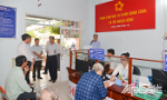 Đồng chí Phan Phùng Phú kiểm tra vận hành chính quyền xã Tân Nhuận Đông sau sáp nhập