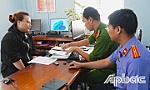 Khởi tố đối tượng chiếm giữ tiền của người khác chuyển khoản nhầm