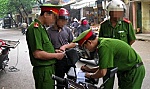 Trưởng Công an xã được phạt đến 50% mức tiền phạt tối đa, tịch thu phương tiện vi phạm hành chính