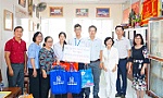 Trao học bổng cho học sinh, sinh viên có hoàn cảnh khó khăn