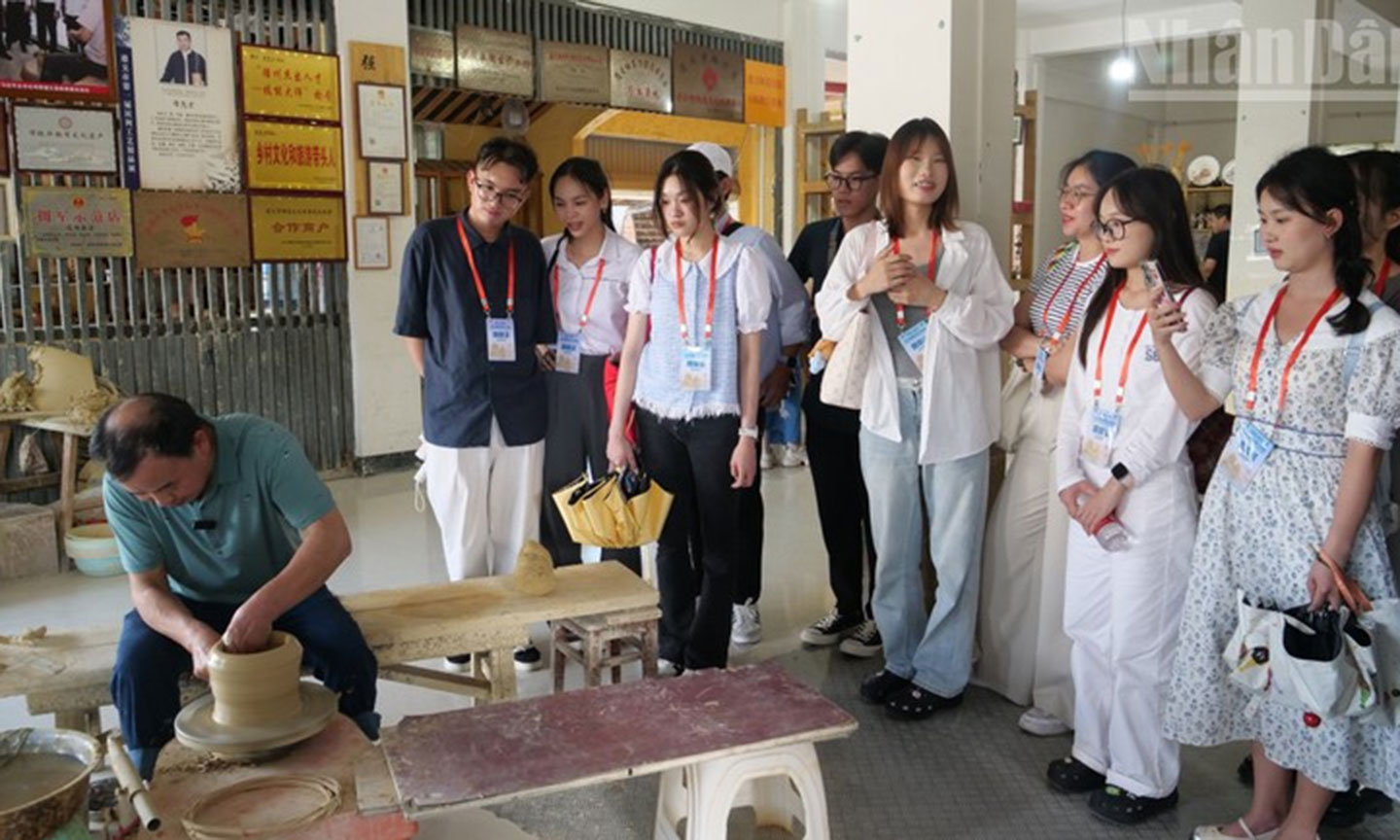 Viet Nam - China Youth Dialogue Forum opens in Guizhou