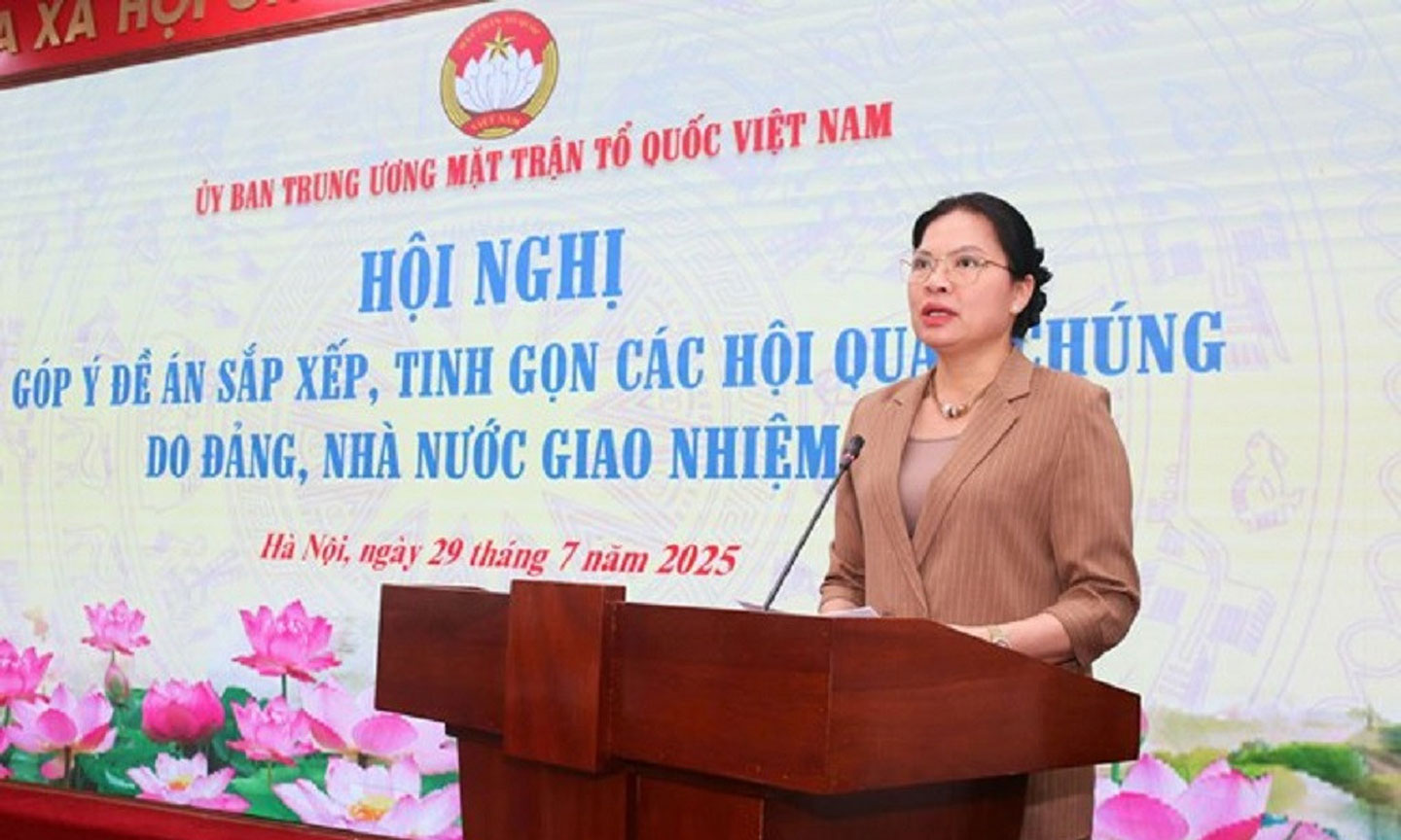 Trình Bộ Chính trị phương án tinh gọn 30 hội quần chúng trước ngày 31-8