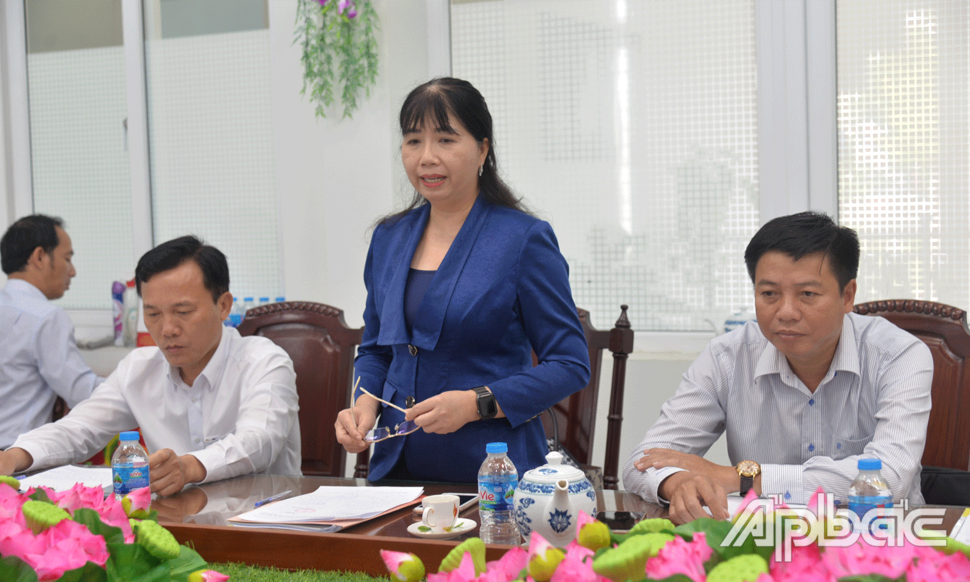 Đại biểu phát biểu tại buổi làm việc.