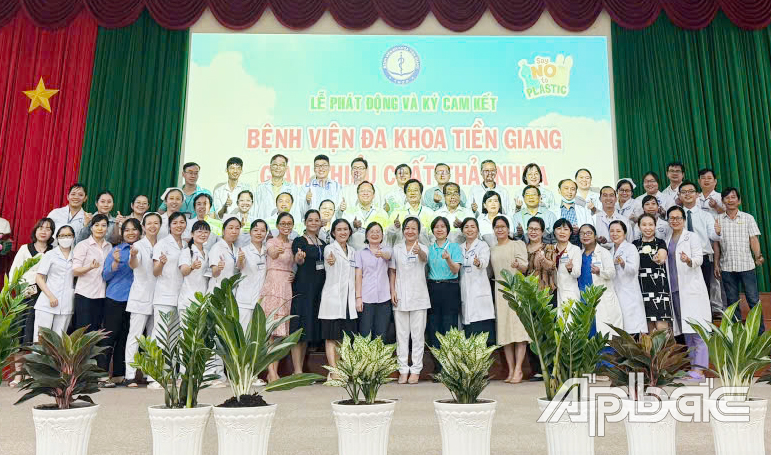 Tập thể bệnh viện bày tỏ.