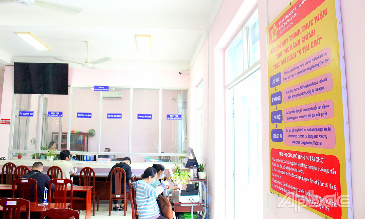 Quy trình thực hiện thủ tục hành chính theo mô hình “4 tại chỗ” được niêm yết công khai tại các Trung tâm Phục vụ hành chính công phường, xã trên địa bàn tỉnh Đồng Tháp.