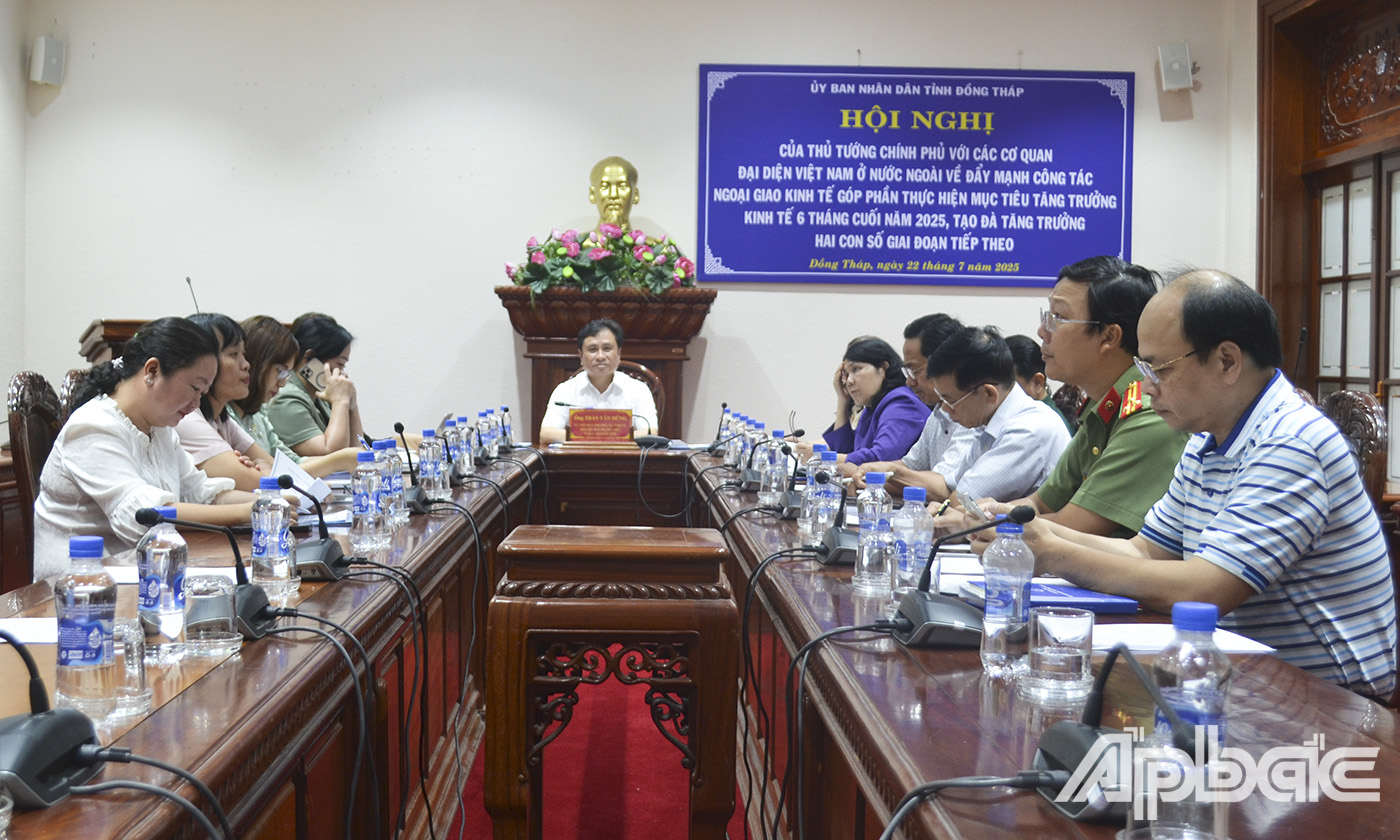 Quang cảnh hội nghị tại điểm cầu tỉnh Đồng Tháp.