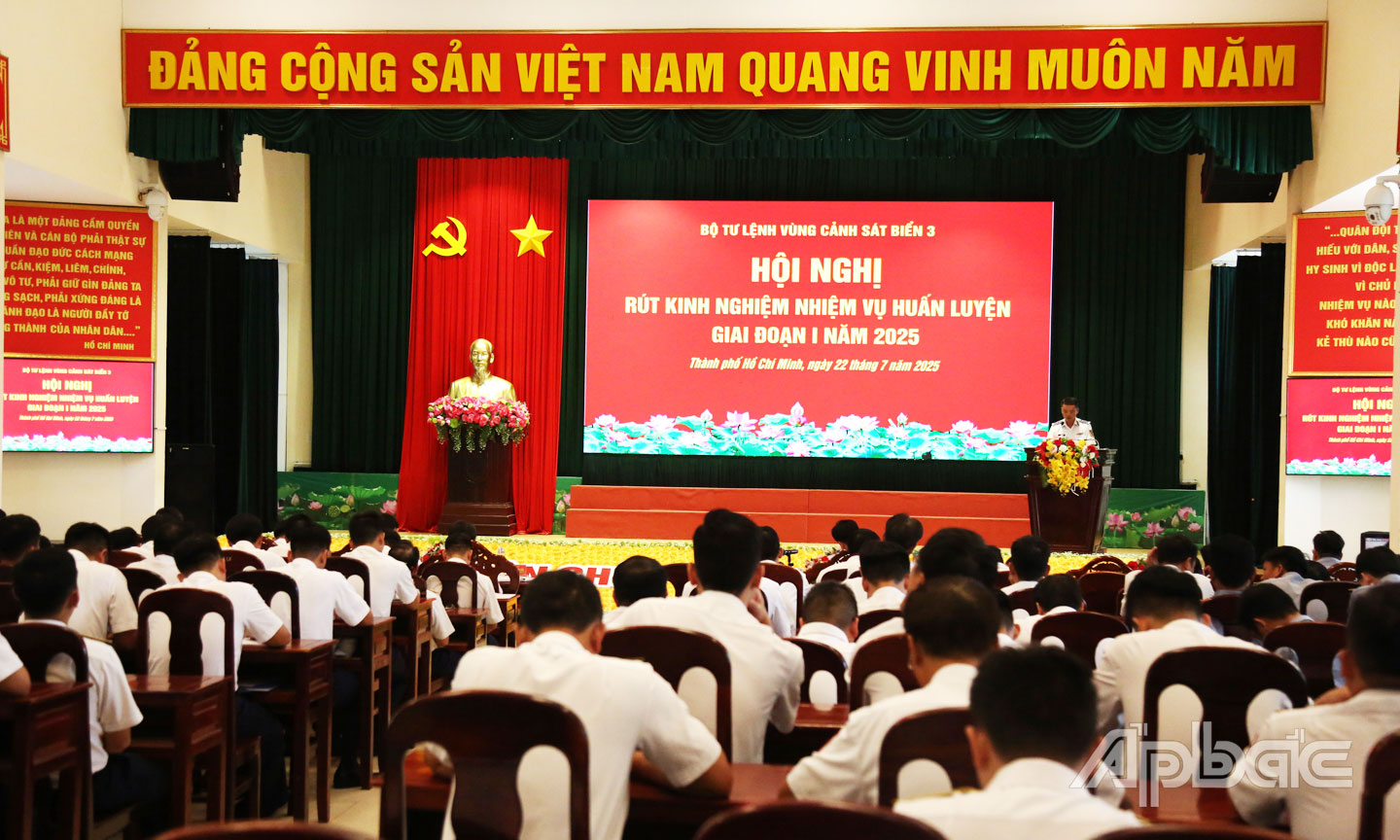 Quang cảnh hội nghị.