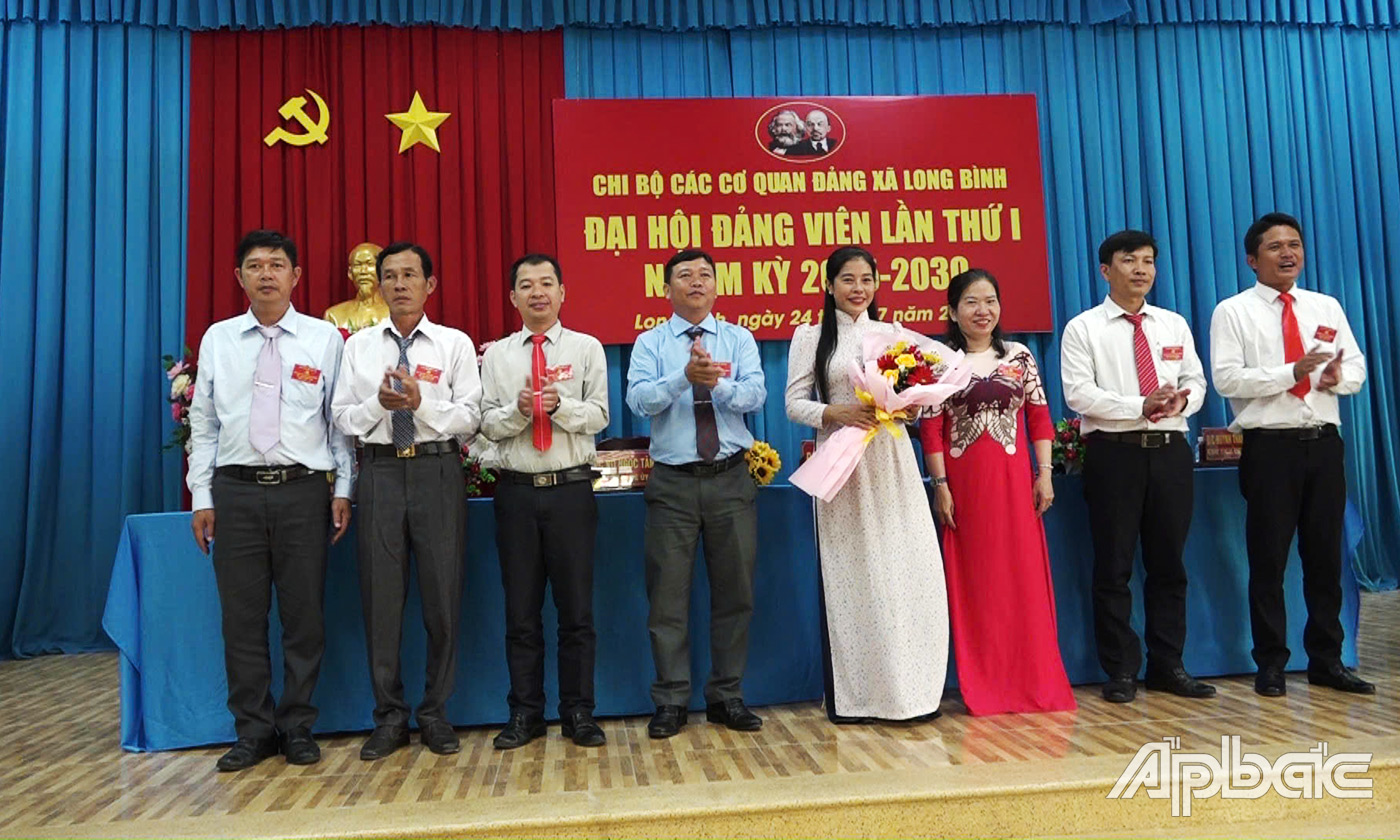 trao hoa