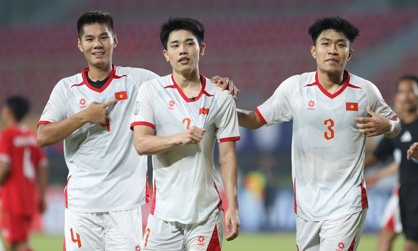  Việt Nam sẽ cần phải tìm ra lời giải hàng công để hóa giải hàng thủ của U23 Philippines. Ảnh: Vietnamnet.vn