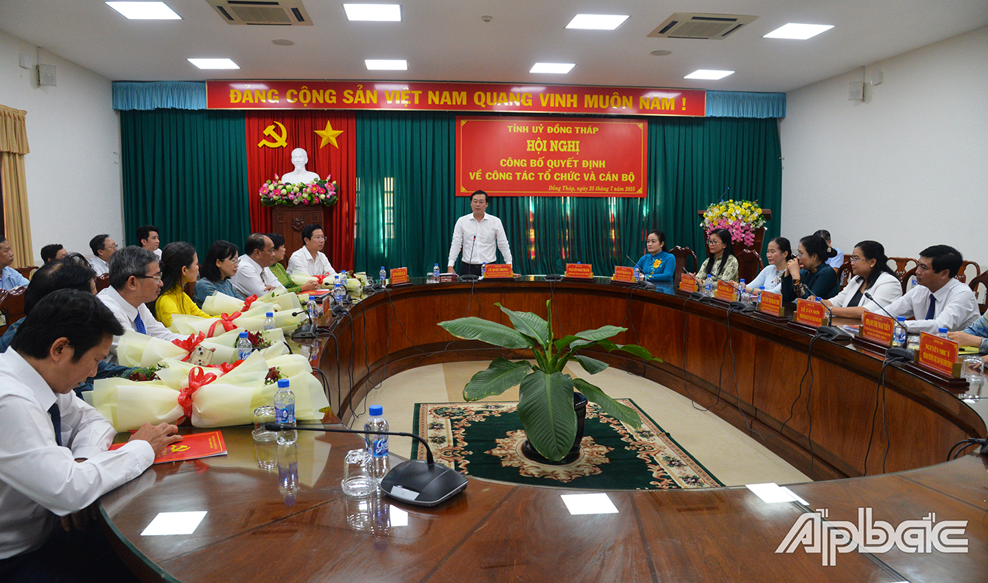 Quang cảnh hội nghị