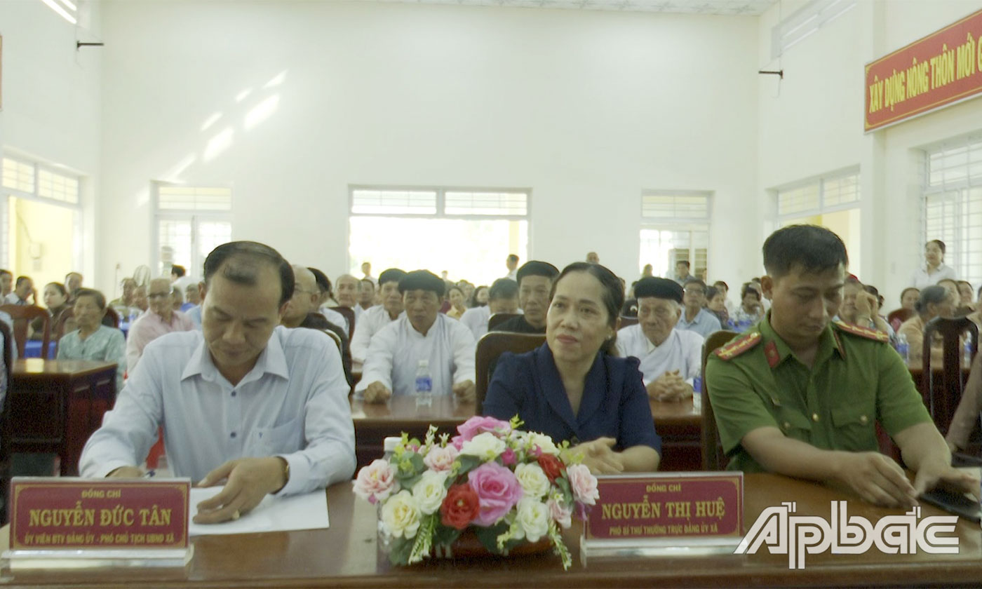 Quang cảnh buổi họp mặt.