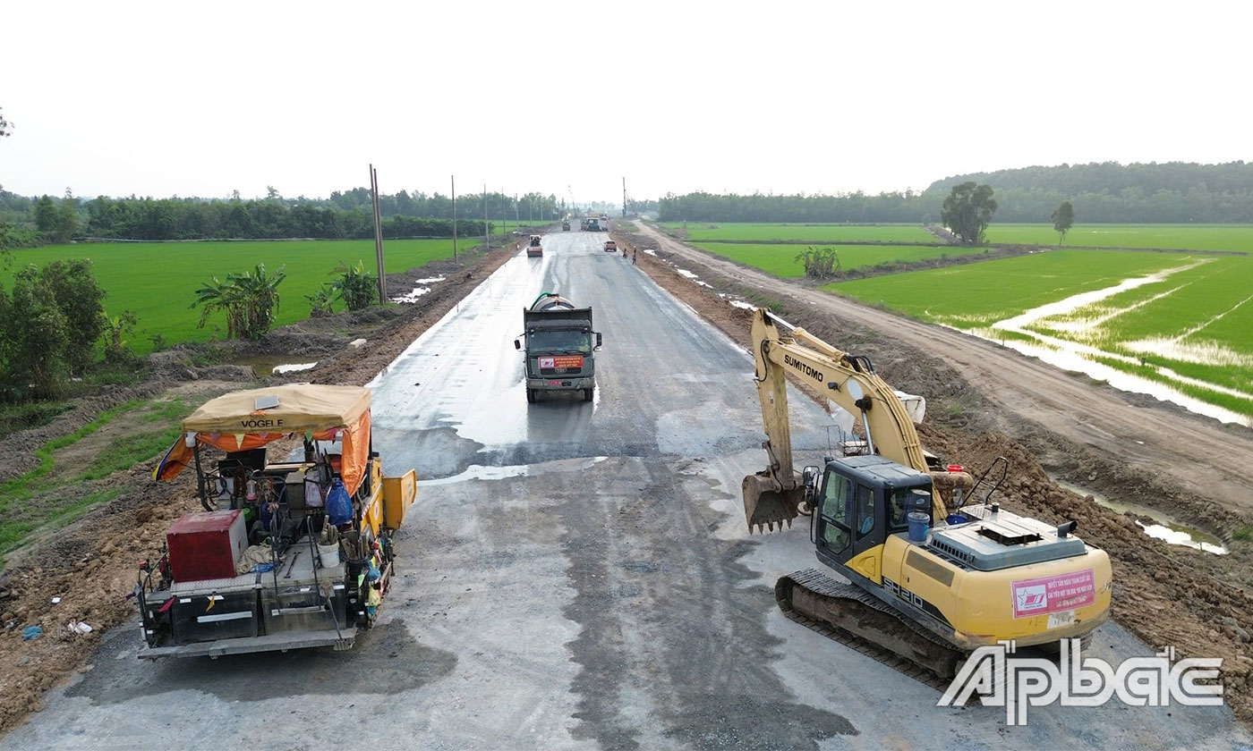Dự án cao tốc Cần Thơ - Cà Mau đang tăng tốc về đích vào cuối năm 2025.