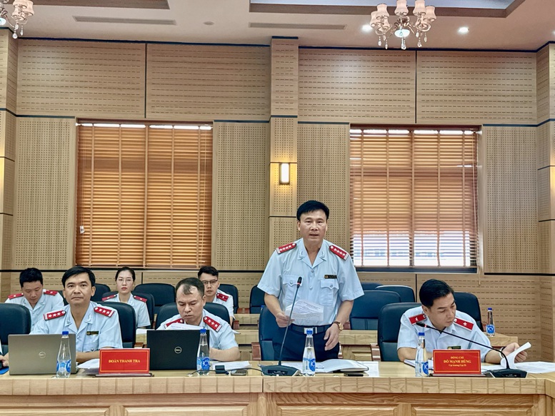 Ông Bùi Thế Dũng, Phó Cục trưởng Cục IX, Trưởng Đoàn Thanh tra công bố toàn văn Quyết định thanh tra- Ảnh: VGP/Toàn Thắng
