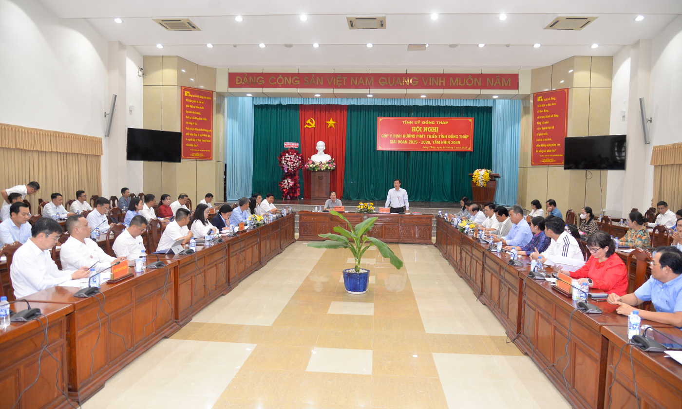 Quang cảnh hội nghị.