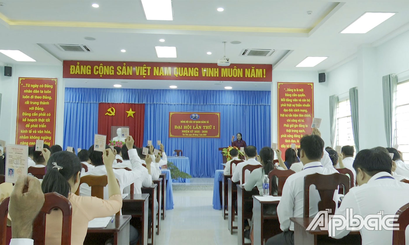 Quang cảnh đại hội.