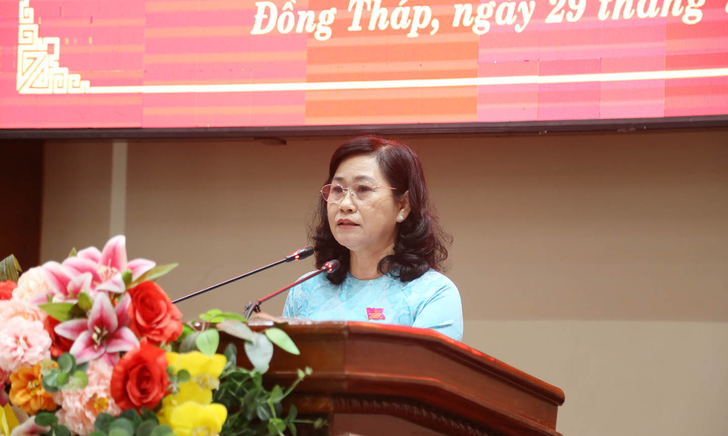Đồng chí Châu Thị Mỹ Phương phát biểu bế mạc Kỳ họp