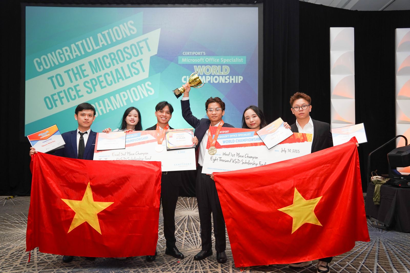 Đội tuyển Việt Nam đạt thành tích xuất sắc tại vòng chung kết thế giới MOS World Championship 2025. Ảnh: TH