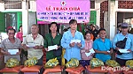 Trao 100 phần quà giúp đỡ người mù