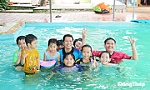 Dạy bơi miễn phí cho trẻ em vùng nông thôn