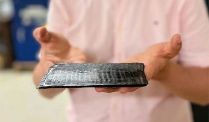 Nhựa tự vá bền hơn thép
