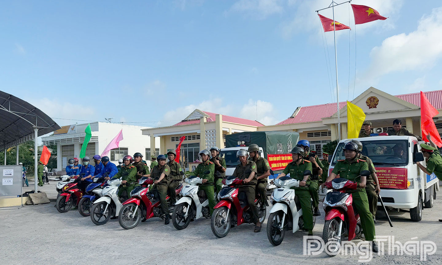 102 xã phường đồng loạt ra quân cao điểm tấn công tội phạm.