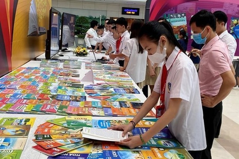 Bộ Giáo dục và Đào tạo đã sớm có kế hoạch rà soát, điều chỉnh chương trình, sách giáo khoa và tài liệu giáo dục địa phương để bảo đảm phù hợp với thực tế mới.