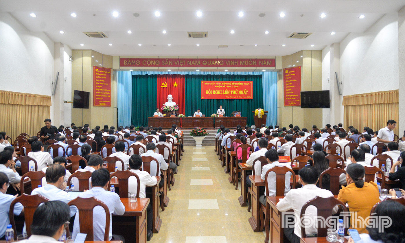 Quang cảnh hội nghị vào chiều 2-8.