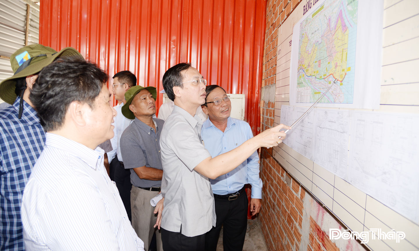 Lãnh đạo UBND tỉnh thường xuyên kiểm tra các dự án đầu tư công để kịp thời tháo gỡ khó khăn,  đôn đốc đẩy nhanh tiến độ.