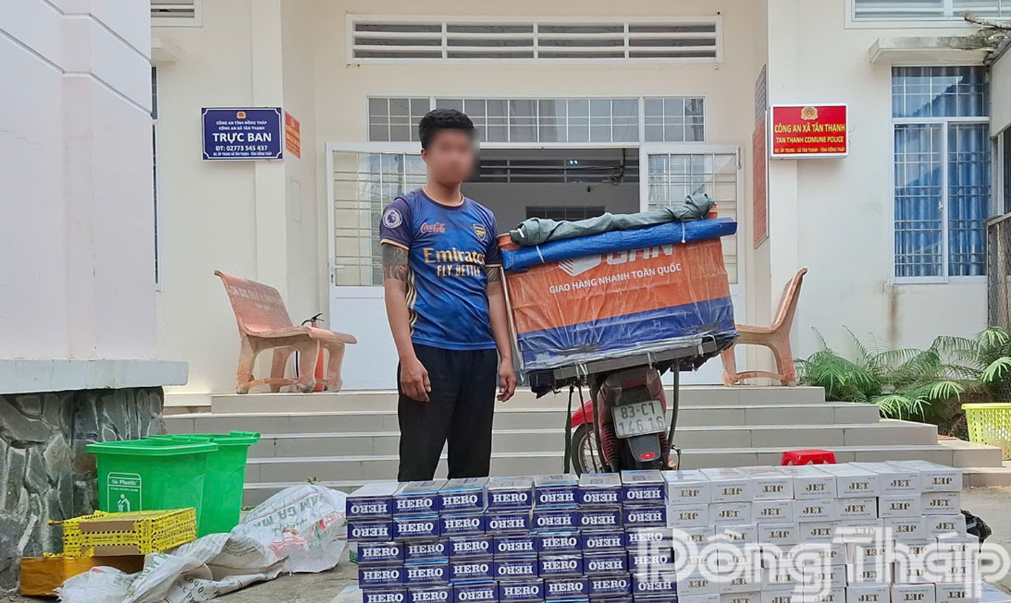 Đối tượng Nguyễn Văn Hải cùng tang vật.