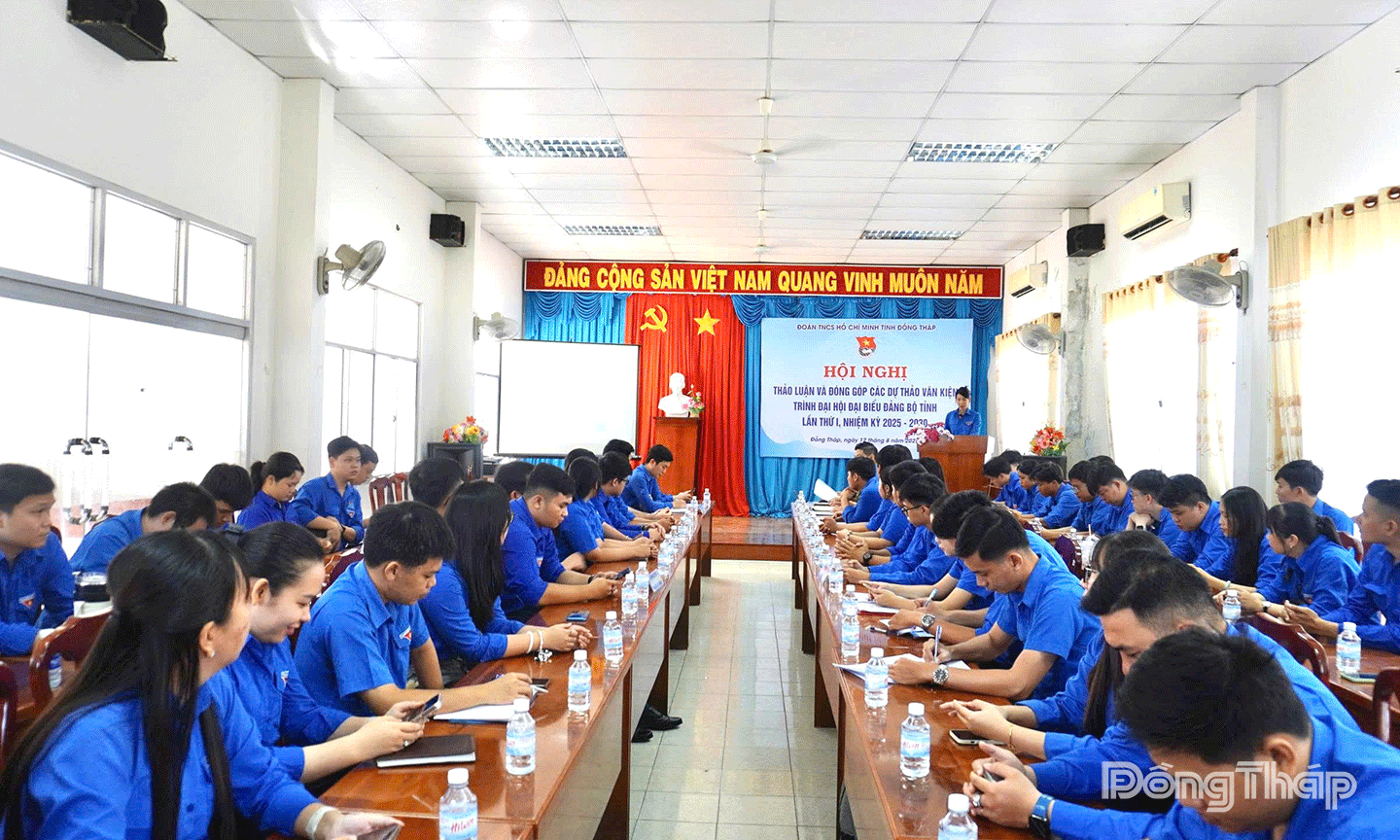 Quang cảnh hội nghị