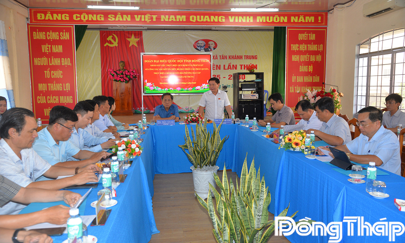 Đồng chí Tạ Minh Tâm phát biểu tại buổi làm việc