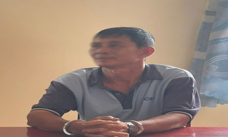 Hình ảnh đối tượng Võ Văn Khìa bị Cơ quan công an bắt giữ. Ảnh Công an Đồng Tháp.
