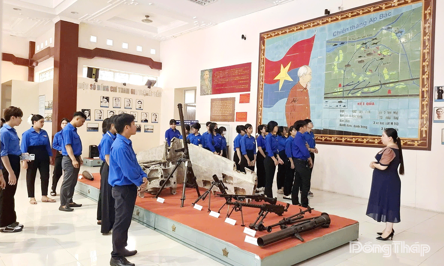 Tổ chức cho đoàn viên, thanh niên tham gia về nguồn tại Khu di tích Ấp Bắc