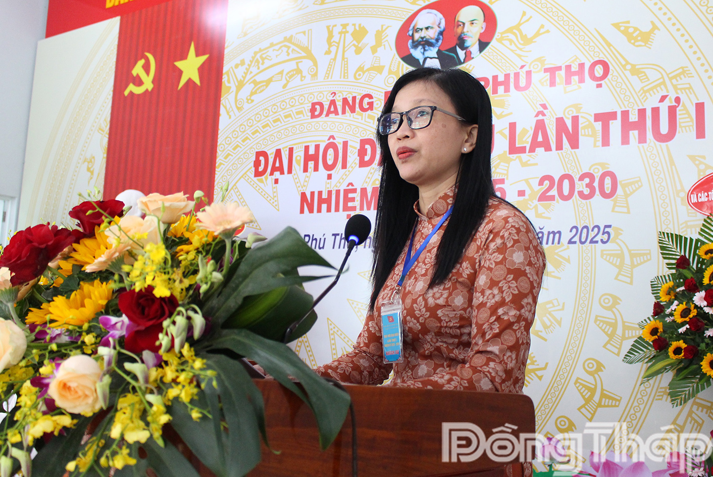 Đồng chí Nguyễn Thị Kim Tuyến, Ủy viên Ban Thường vụ Tỉnh ủy, Trưởng Ban Tuyên giáo và Dân vận Tỉnh ủy Đồng Tháp lưu ý xã cần nhận diện những thách thức, tiềm năng, lợi thế của địa phương