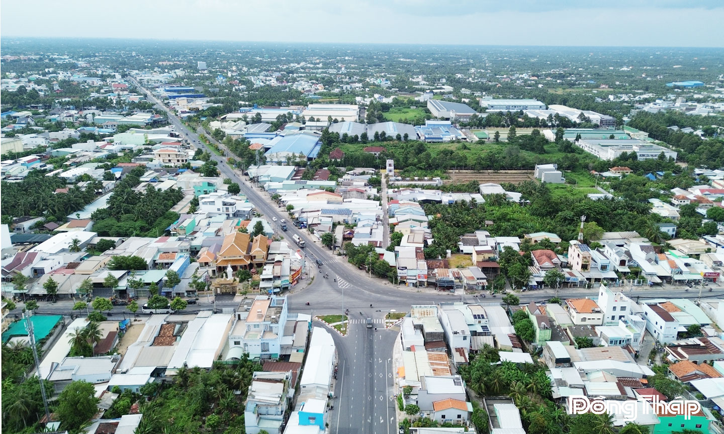 Hệ thống kết cấu hạ tầng giao thông, hạ tầng đô thị phường Mỹ Phong được tập trung đầu tư theo hướng  đồng bộ, hiện đại.